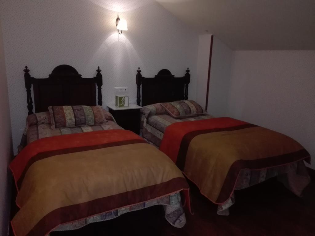 Casa Manoso Otel Cea Dış mekan fotoğraf