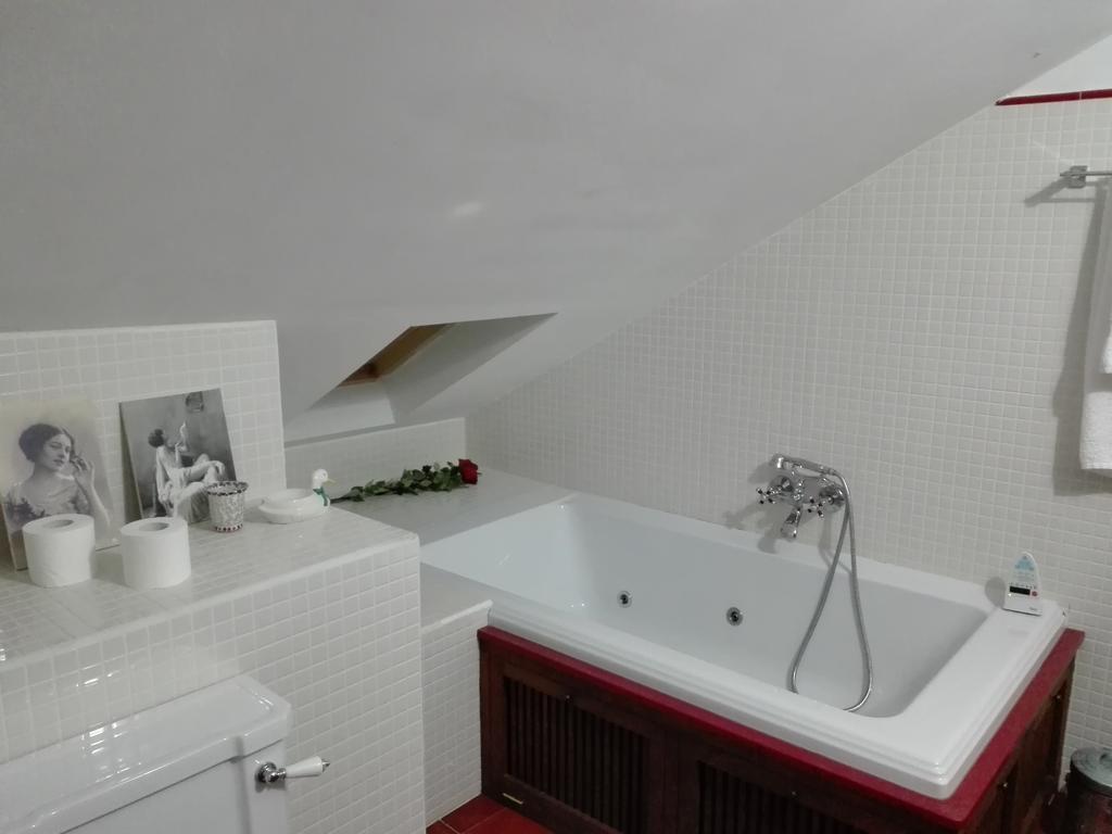 Casa Manoso Otel Cea Dış mekan fotoğraf